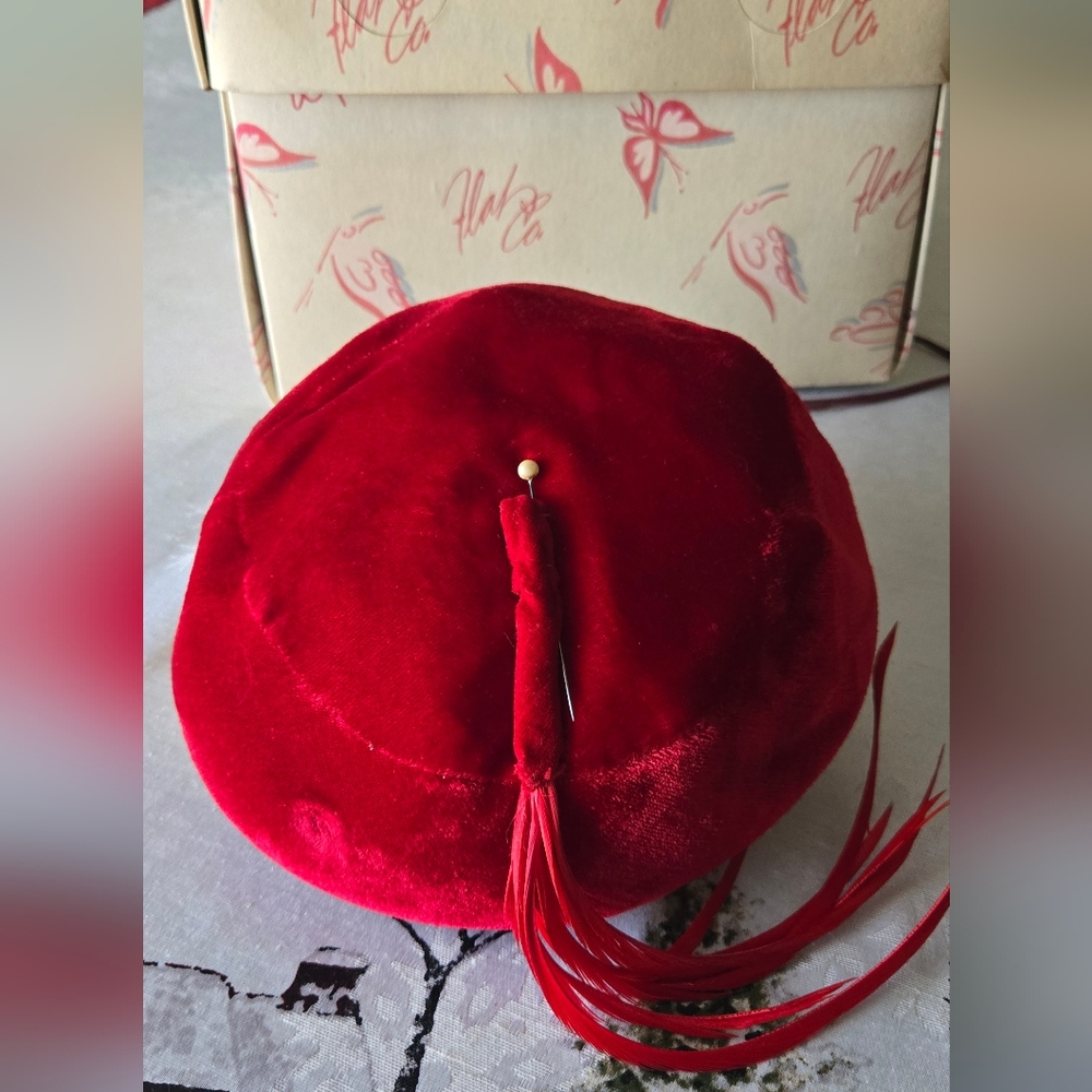 Vintage Early 1960s Ladies Hats/veils